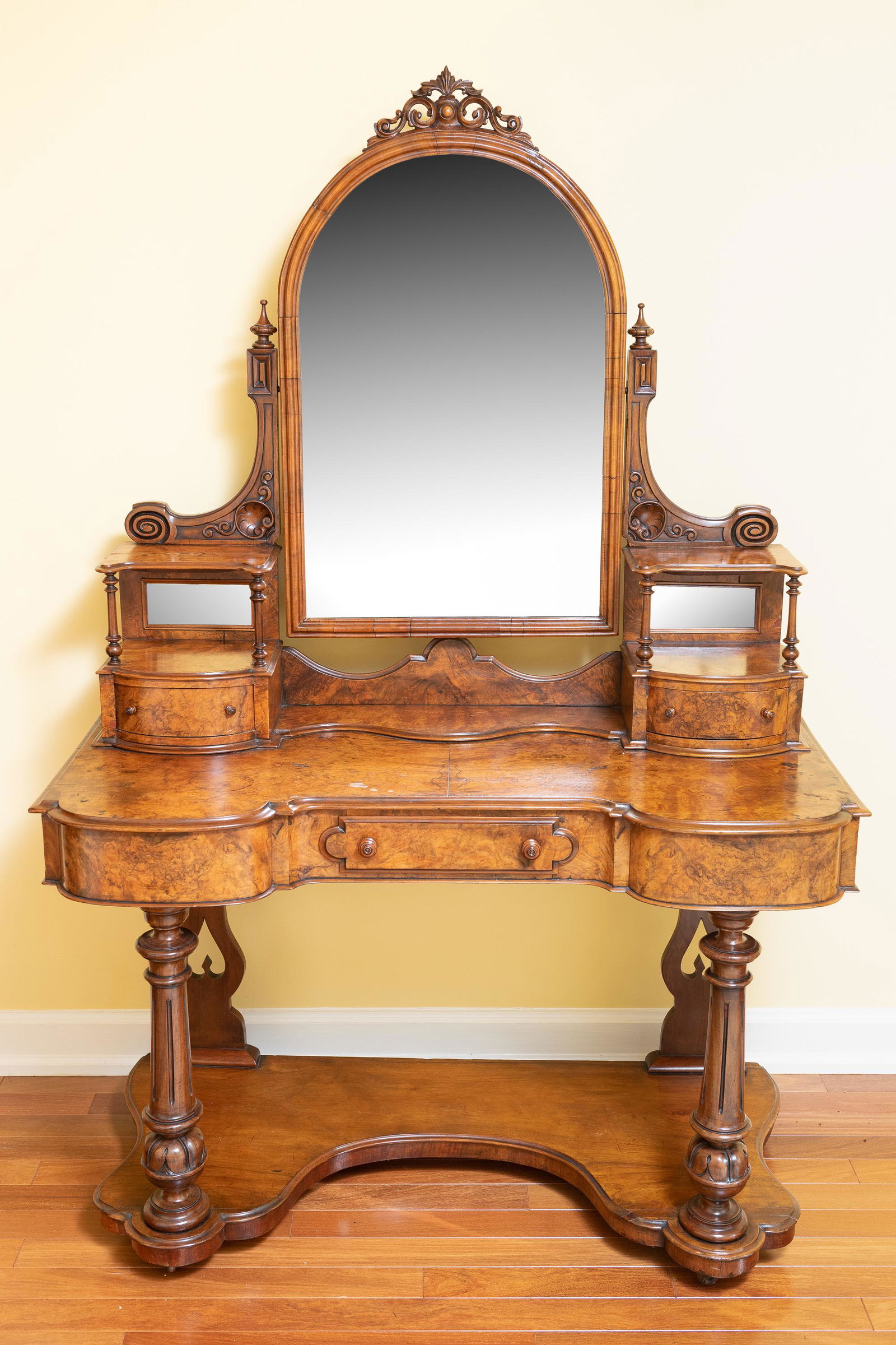 English Burl Wood Dressing Table (1 of 3)
