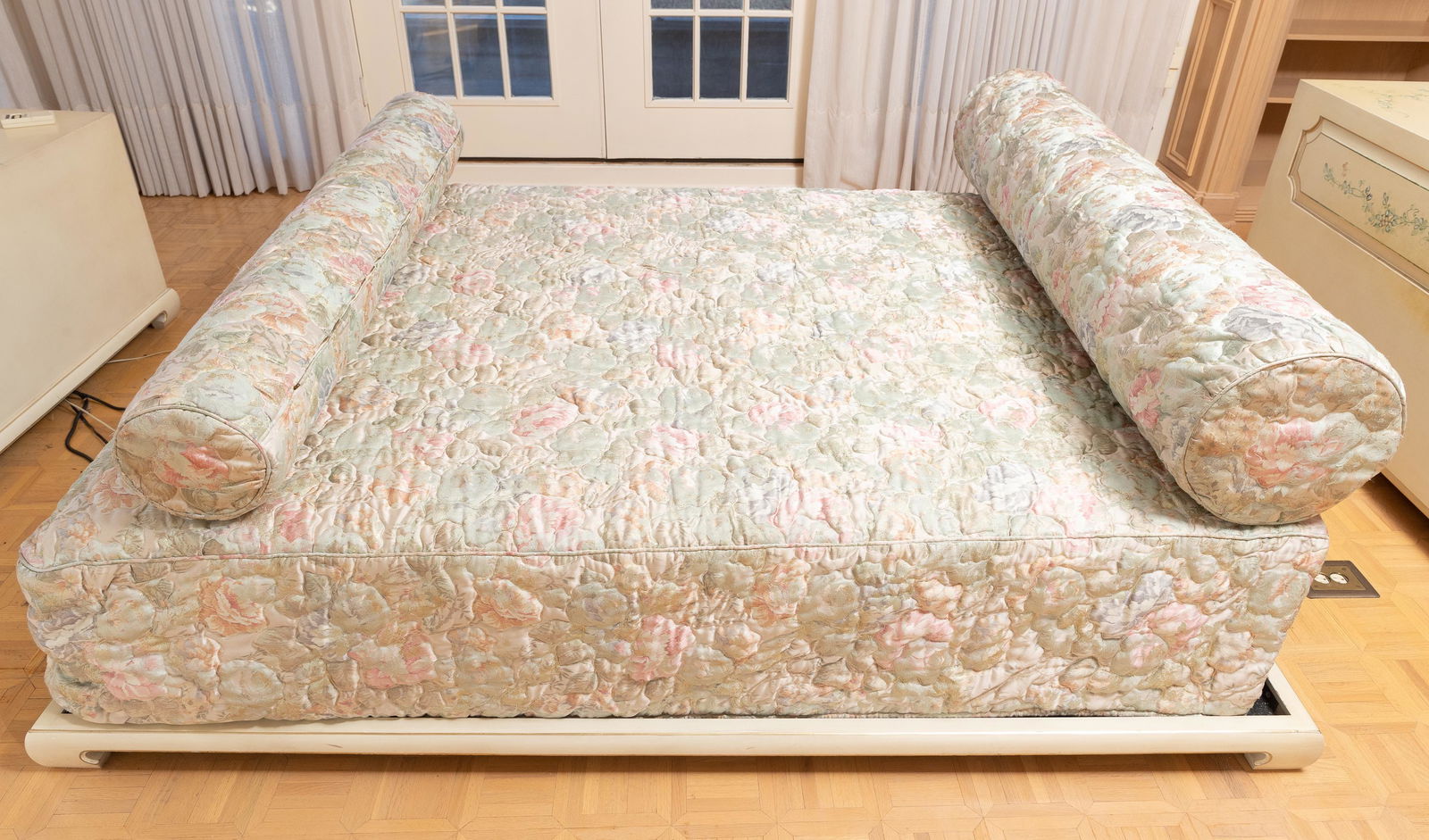 Custom Platform Bed with Beautyrest Mattress (1 of 2)