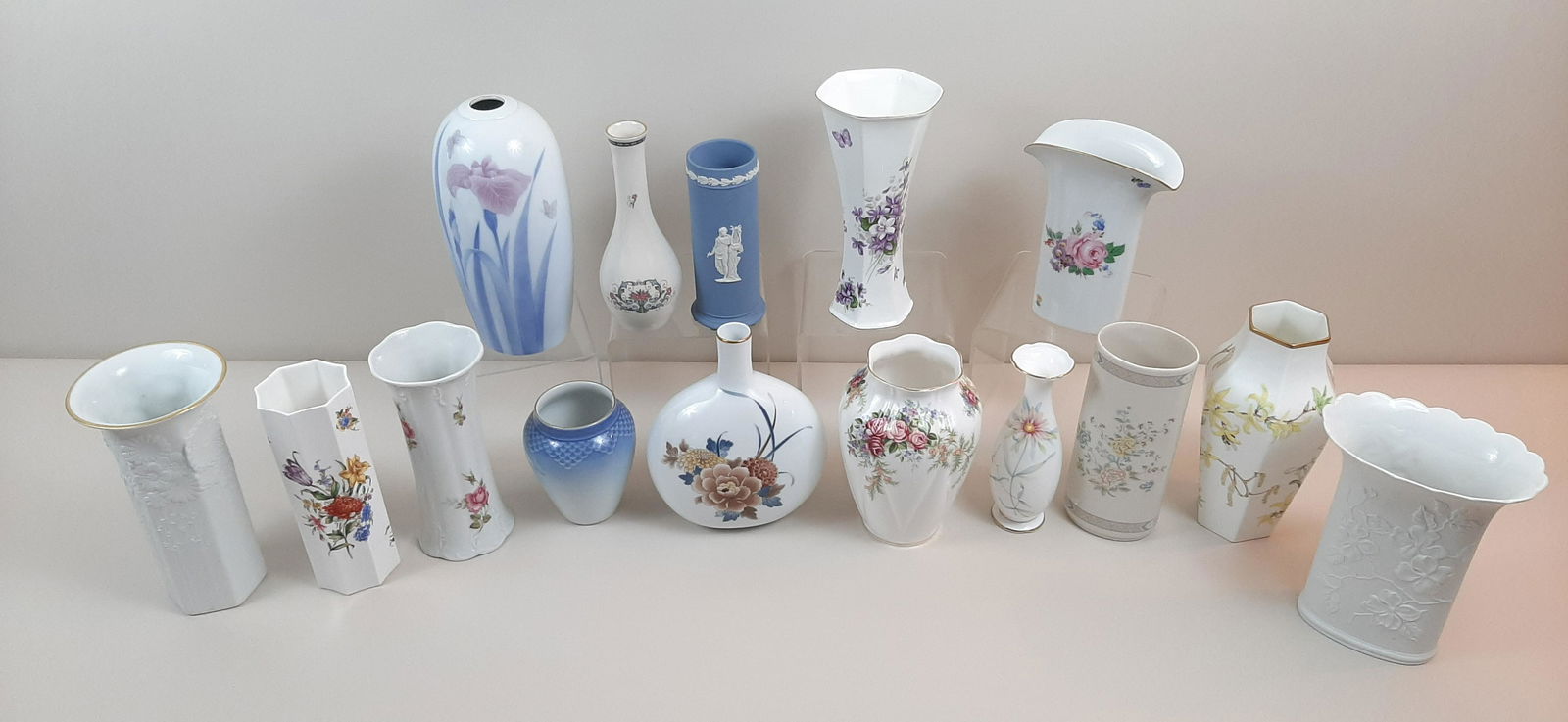 15 Danbury Mint Vases: 5" to 9" high. IMPORTANT: Before bidding, please read the terms and conditions. When you registered for the auction you agreed to these terms and will be required to comply with them.