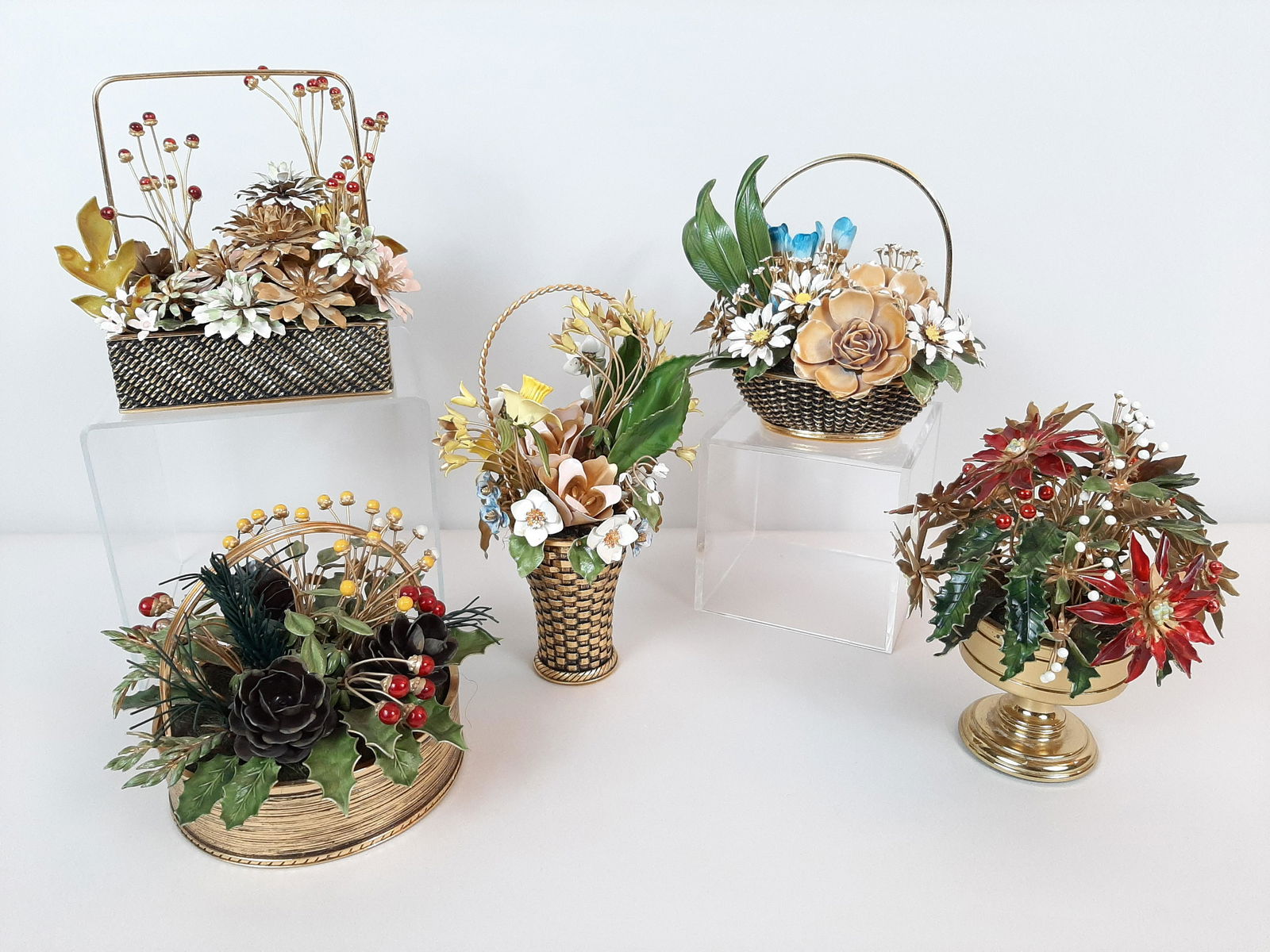 5 Gloria Vanderbilt Enameled Bouquets (1 of 3)