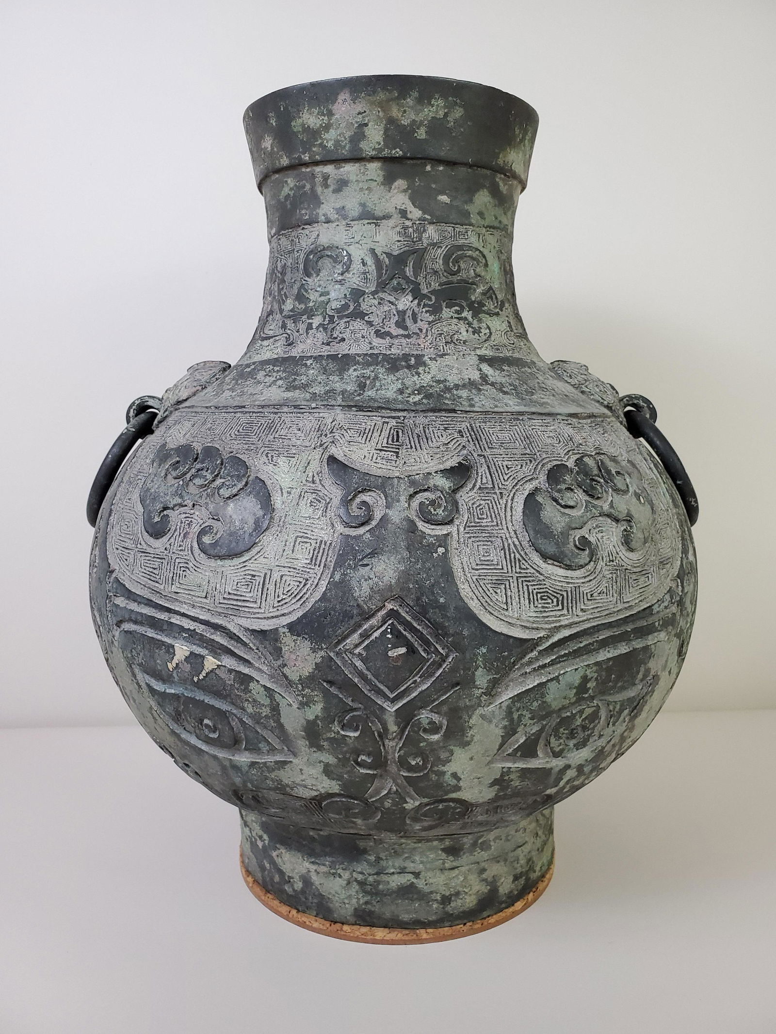 Archaic Bronze Chinese Vessel (1 of 7)