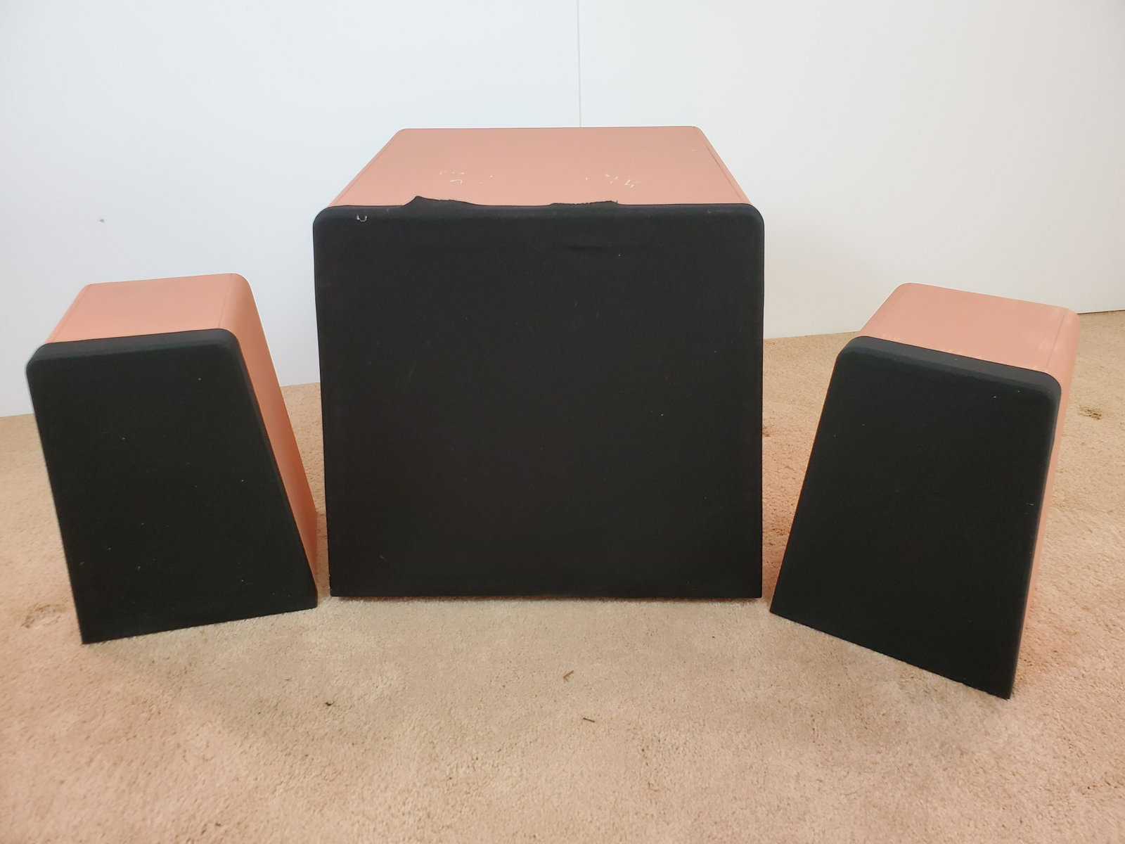 M&K V-1B Sub And 2 M&K S-2B Speakers: Speakers 9 1/2" wide X 8" deep X 13 1/4" high. Sub 19" wide X 15 3/4" deep X 17 3/4" high. IMPORTANT: Before bidding, please read the terms and conditions. When you registered for the auction you agre