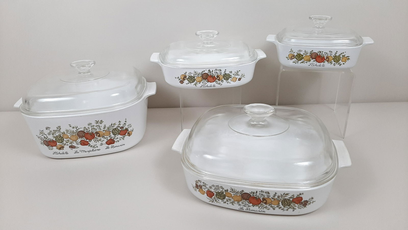 4 Pcs Corningware (1 of 4)