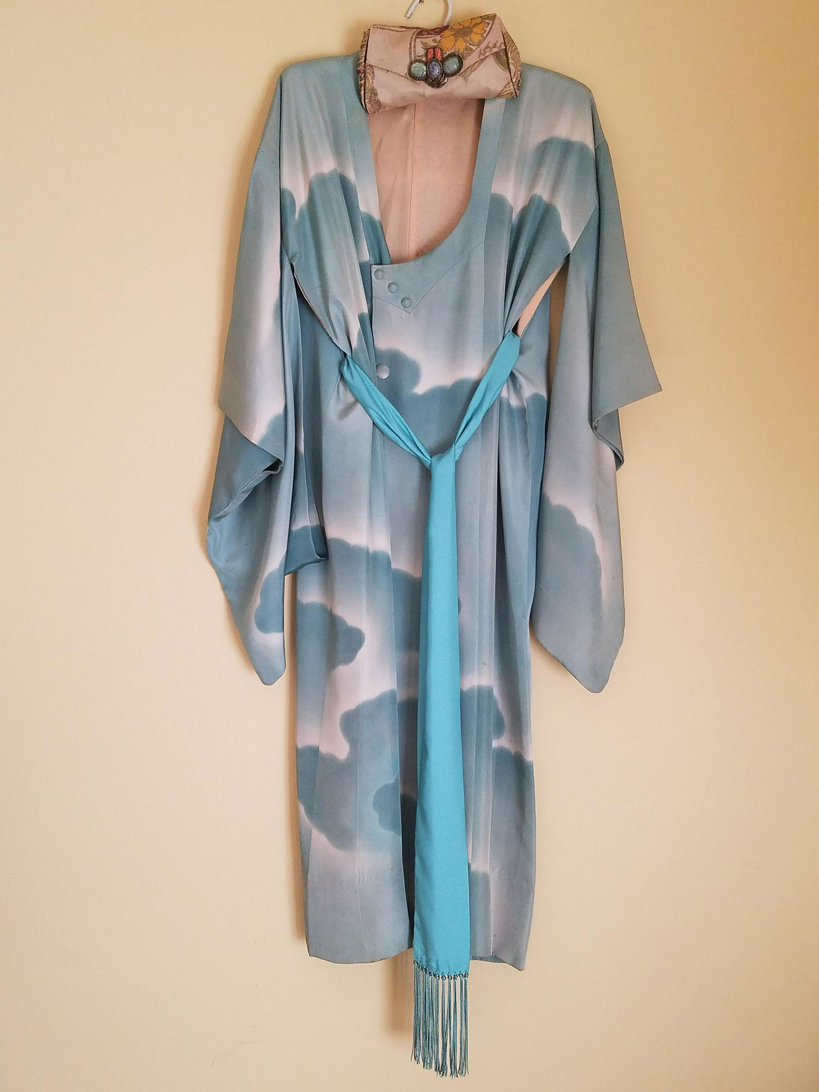 Kimono with Clutch (1 of 7)