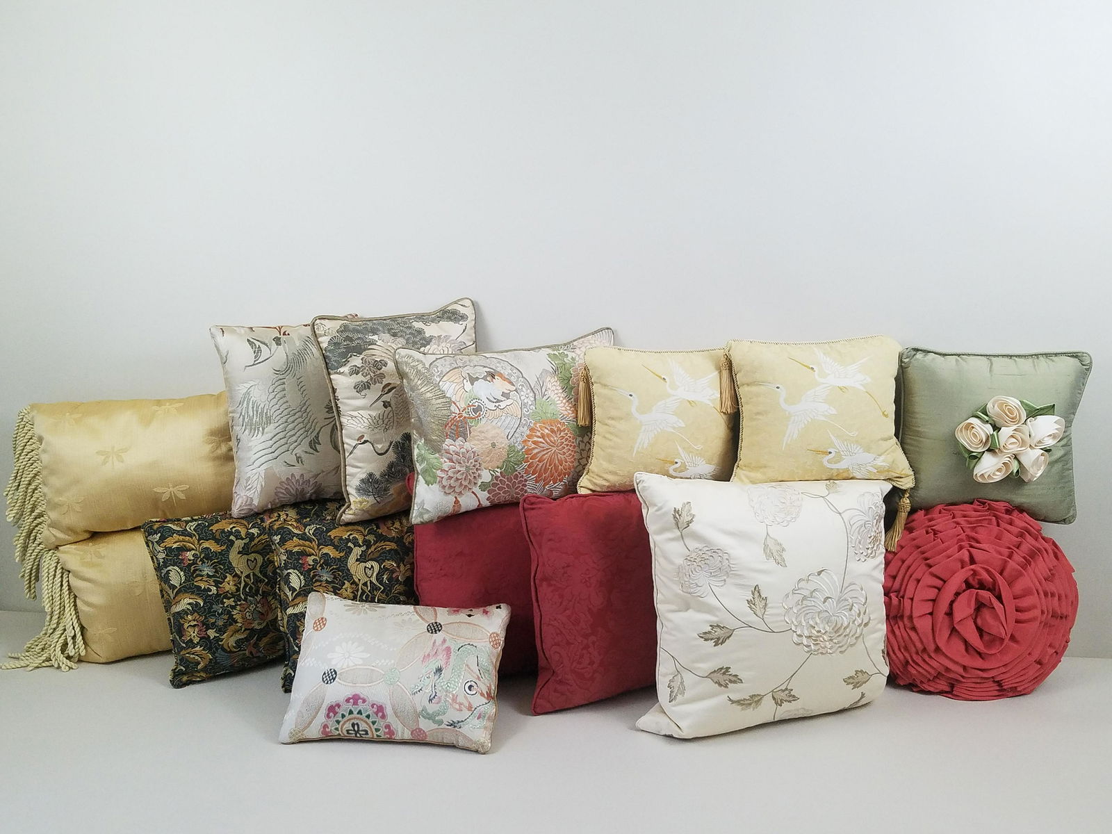 15 Decorative Throw Pillows (1 of 7)