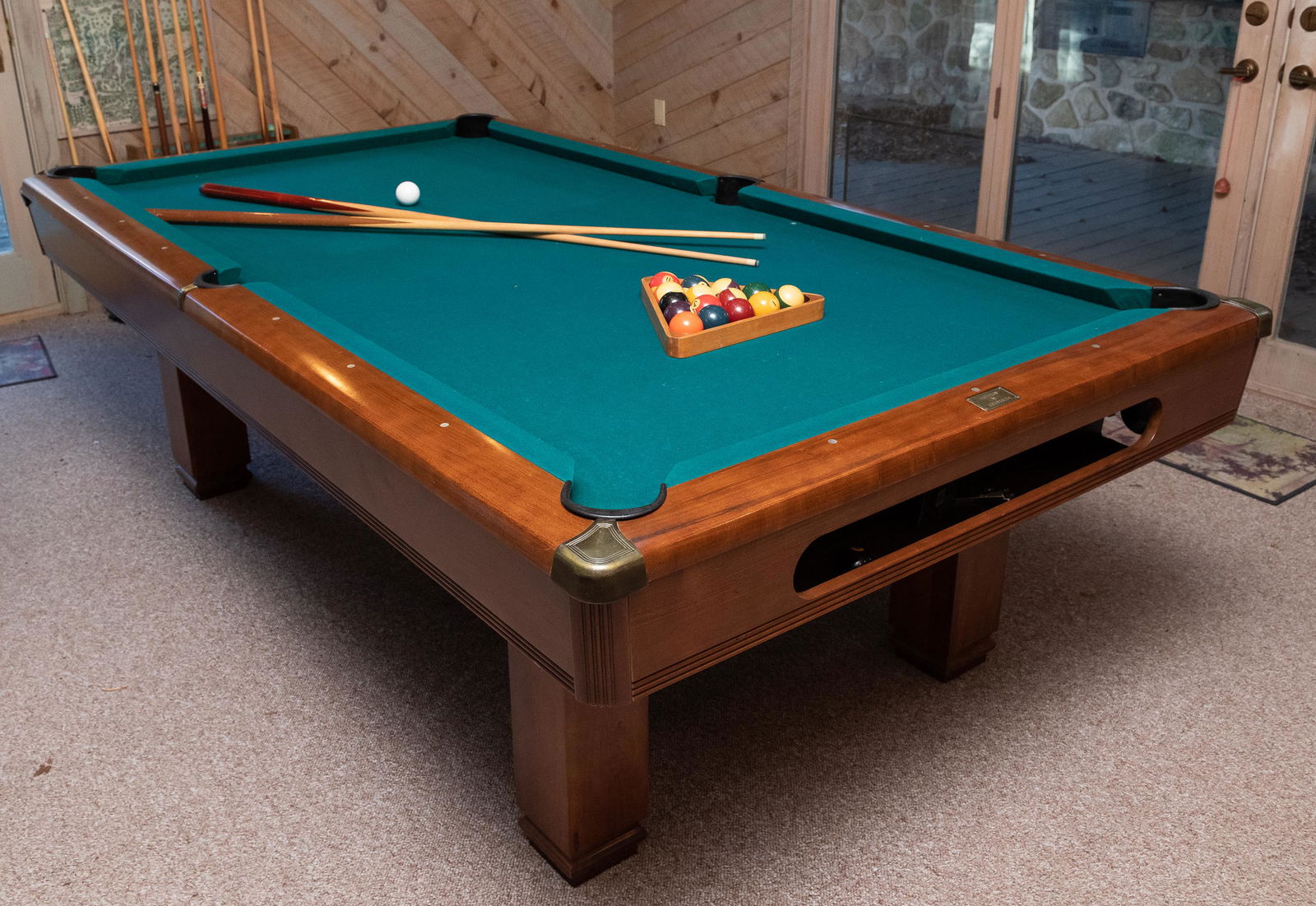 Hawthorne by Brunswick Pool Table (1 of 9)