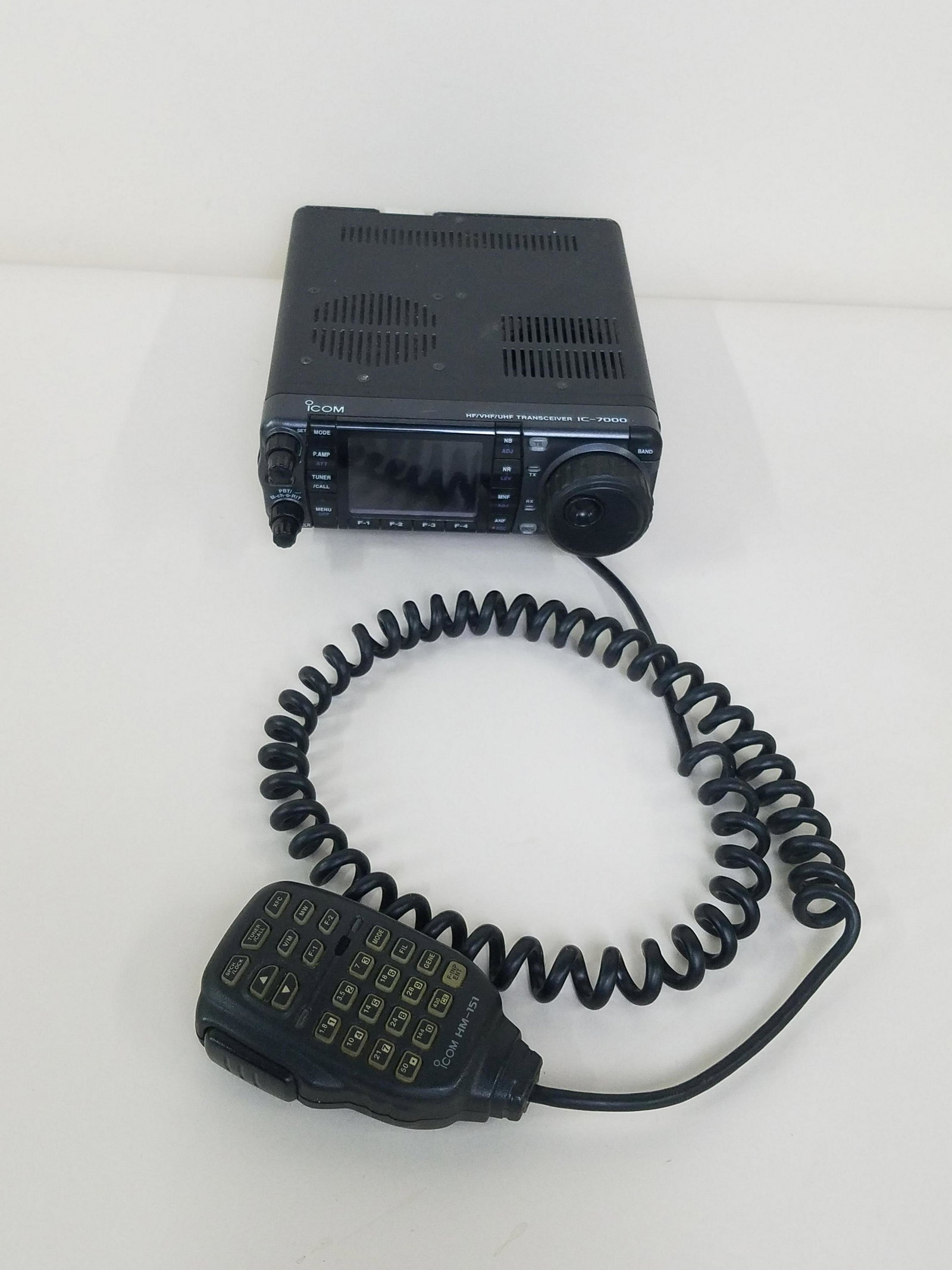 iCom Transceiver (1 of 4)