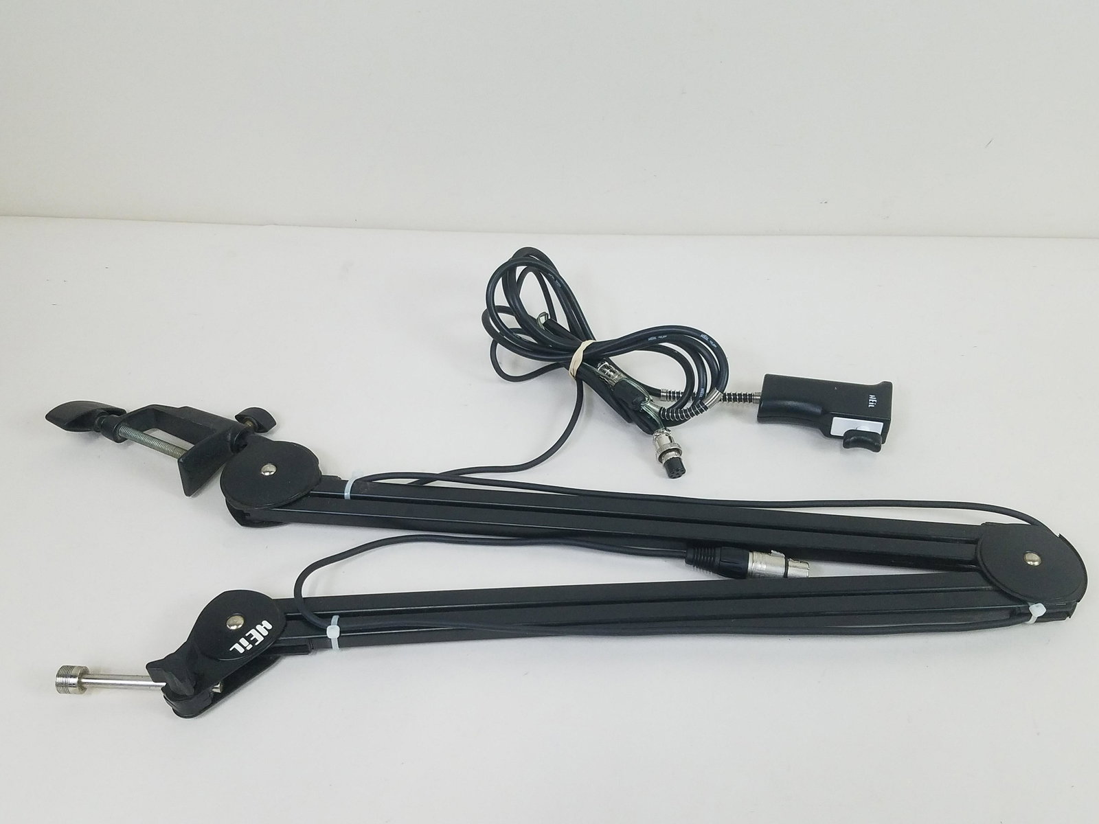 Heil Bracket (1 of 2)