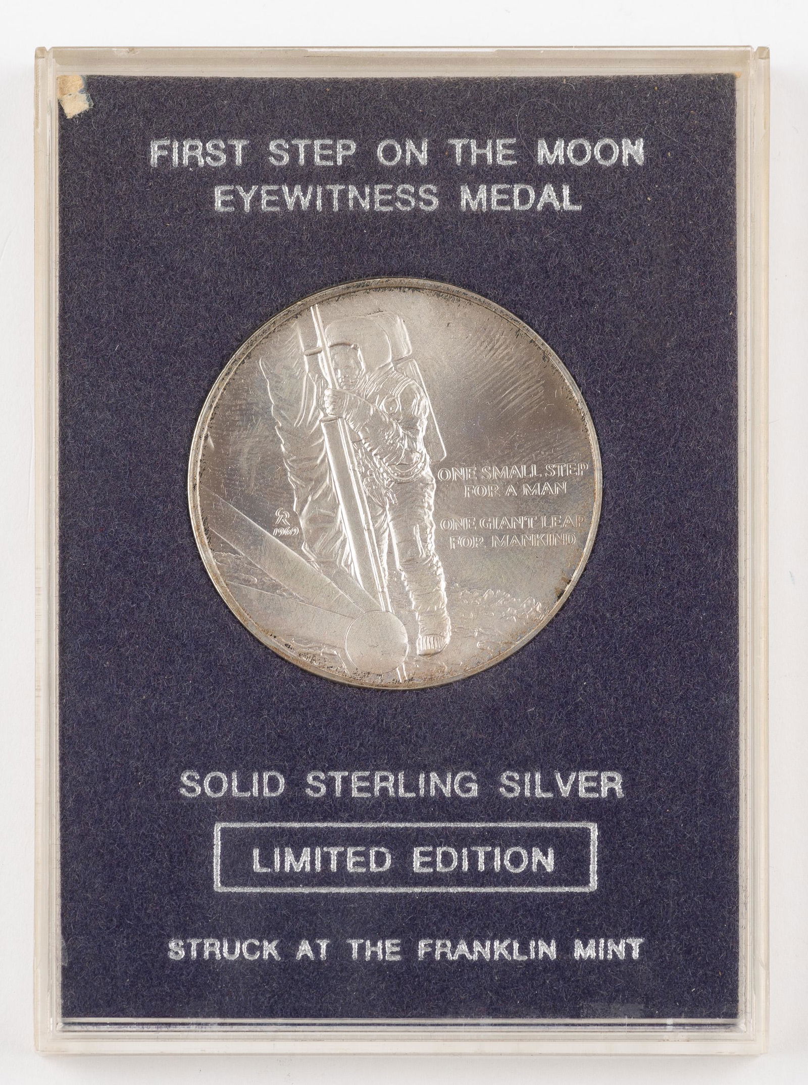 Sterling First Step on the Moon Eyewitness Medal (1 of 2)