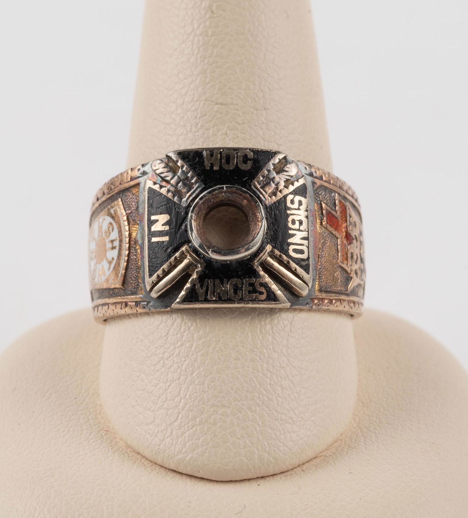 14K Masonic Ring (1 of 5)