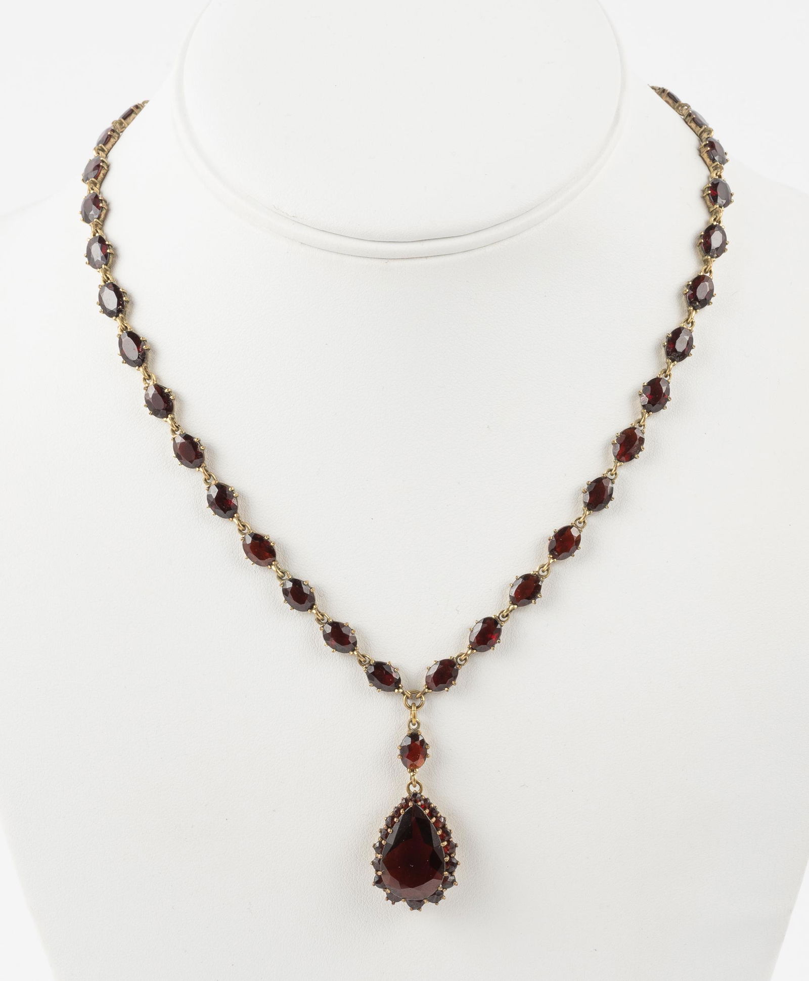 Vintage Garnet Necklace (1 of 5)