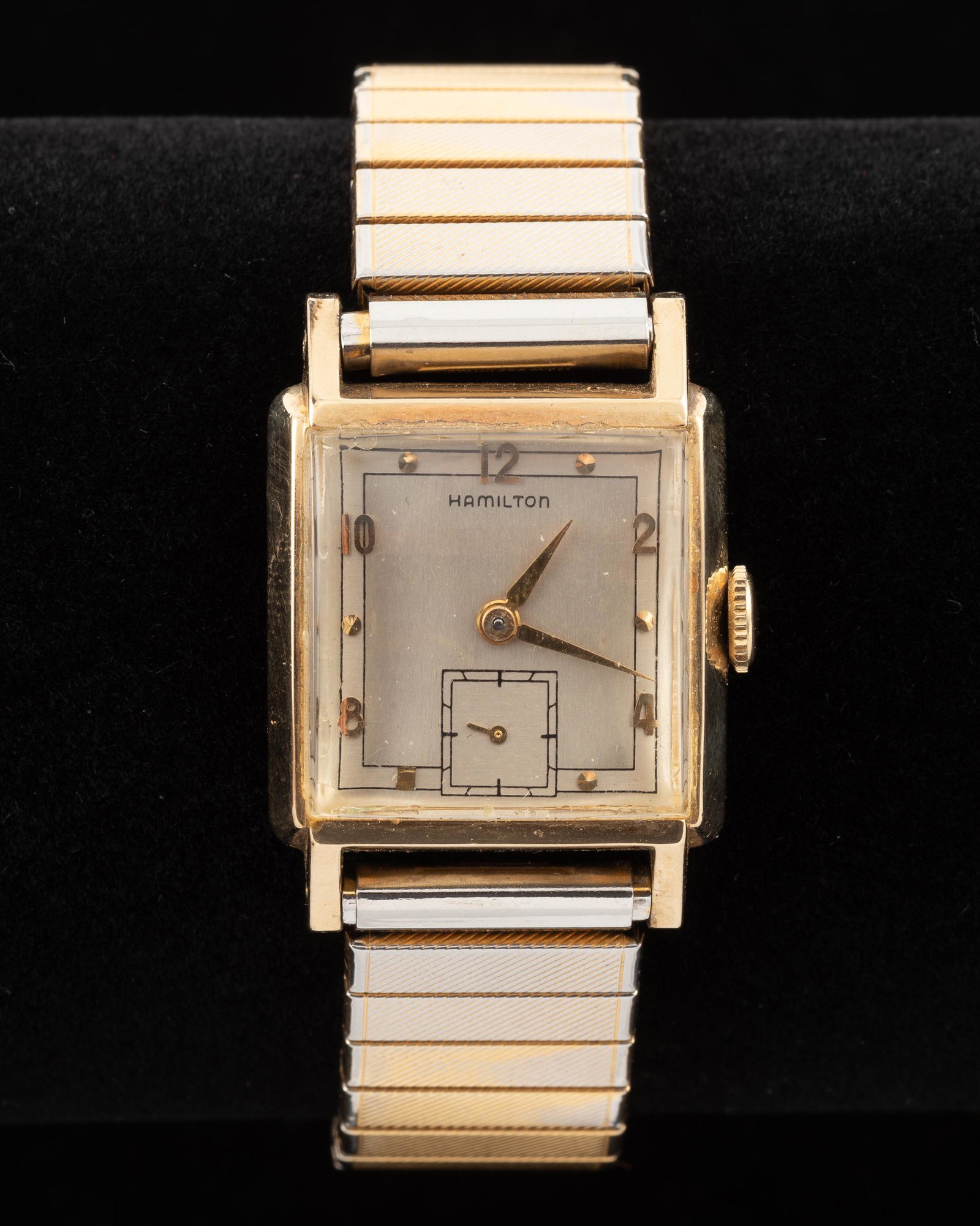 Vintage Hamilton 14K GF Wristwatch: 1 1/4" lug to lug. Bracelet band 7" long. Running. IMPORTANT: Before bidding, please read the terms and conditions. When you registered for the auction you agreed to these terms and will be required t