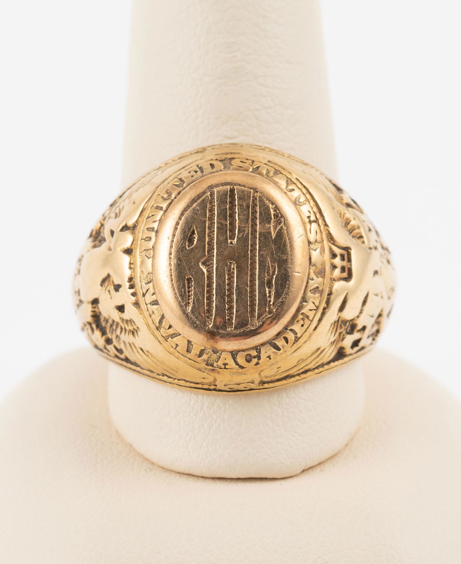 10K U.S. Naval Academy Ring (1 of 4)