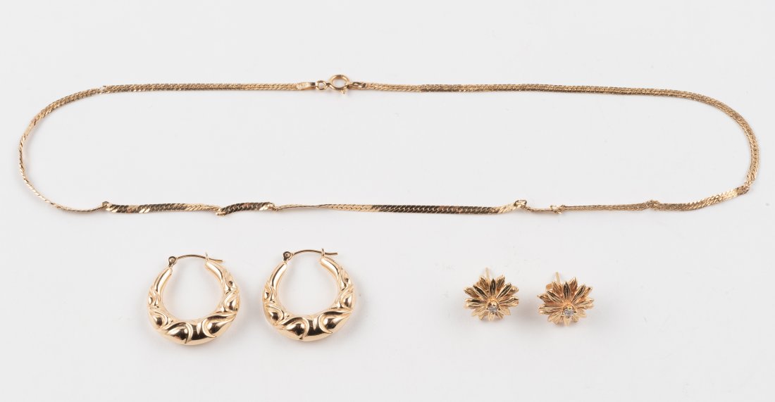 2 Pairs 14K Earrings and Chain (1 of 8)