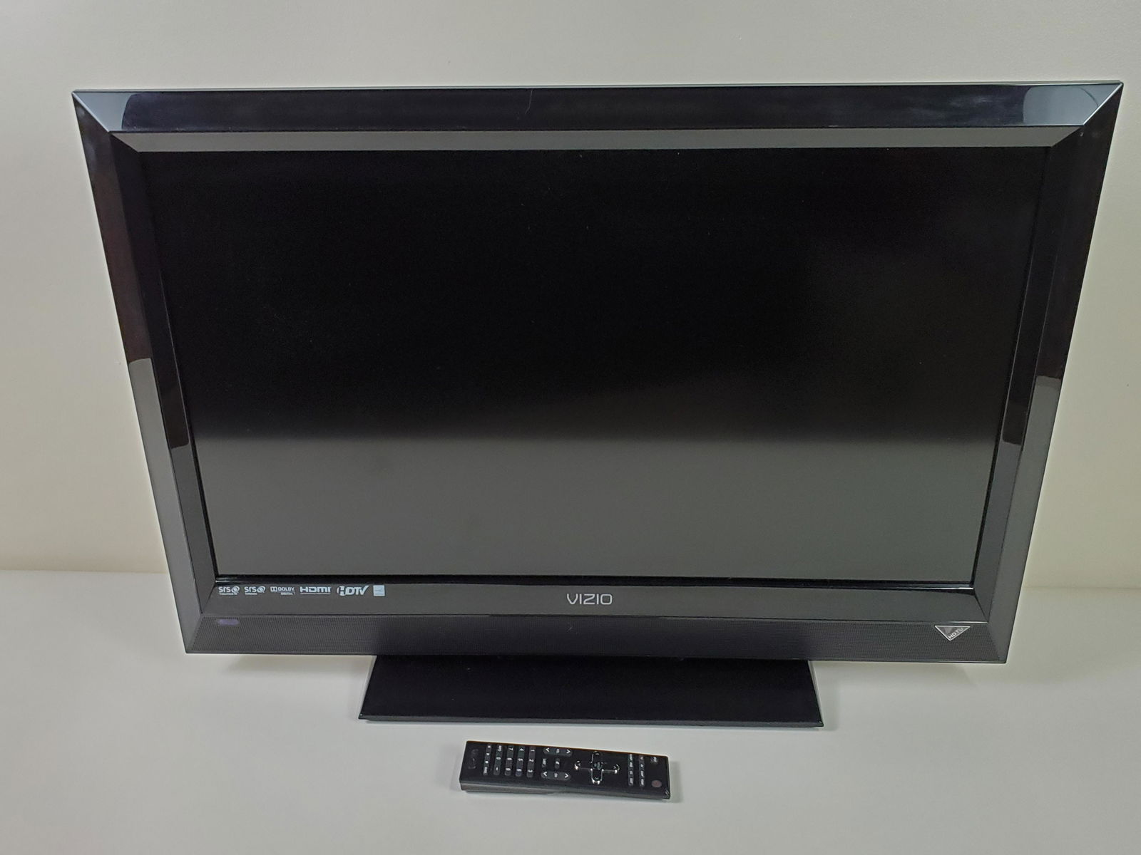 Vizio Model E320VL 32" TV (1 of 4)