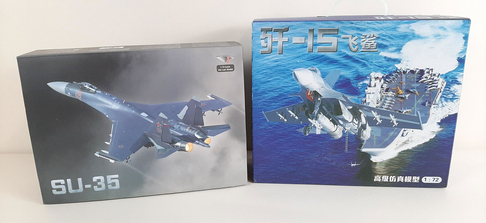 2 Die Cast Plane Models (1 of 2)