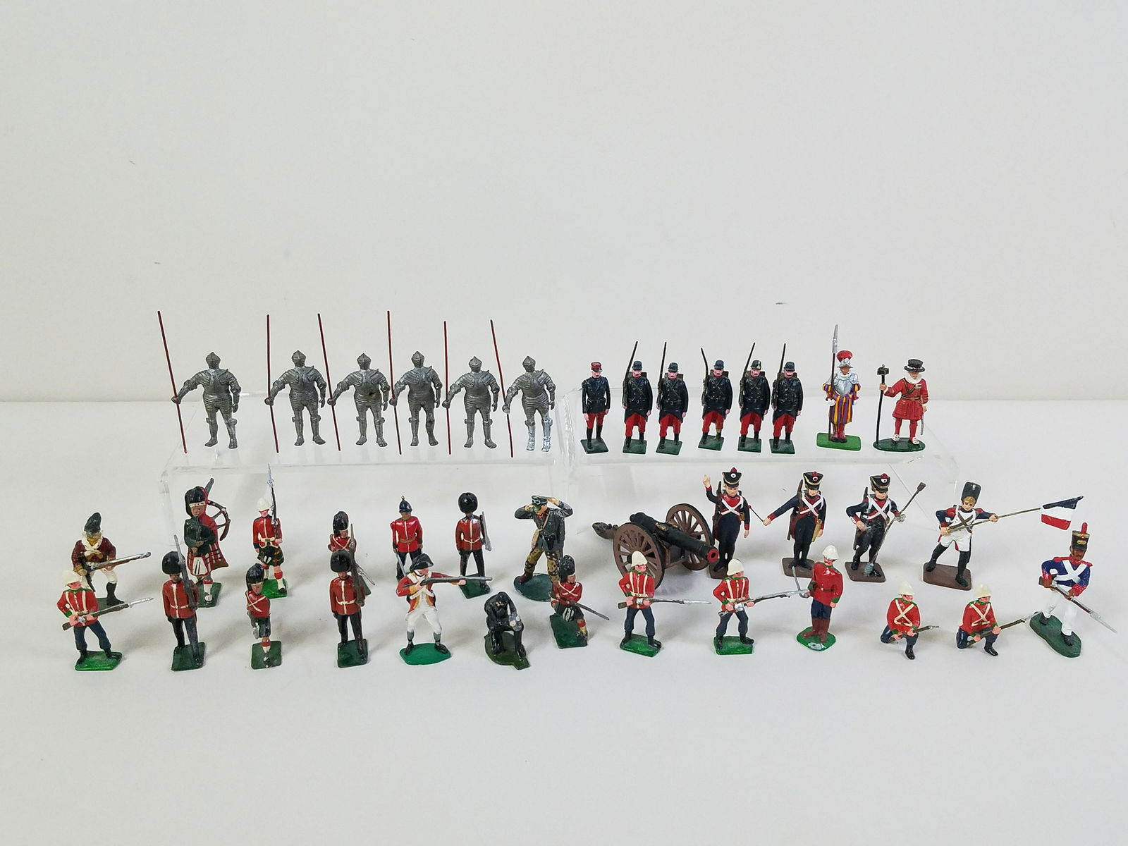 39 Soldiers incl Britains and Reeves International (1 of 6)