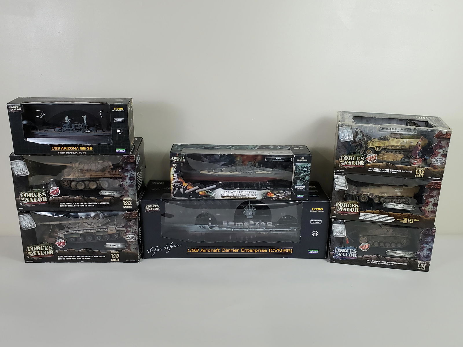 8 Forces Of Valor Diecast Tanks & Ships (1 of 4)