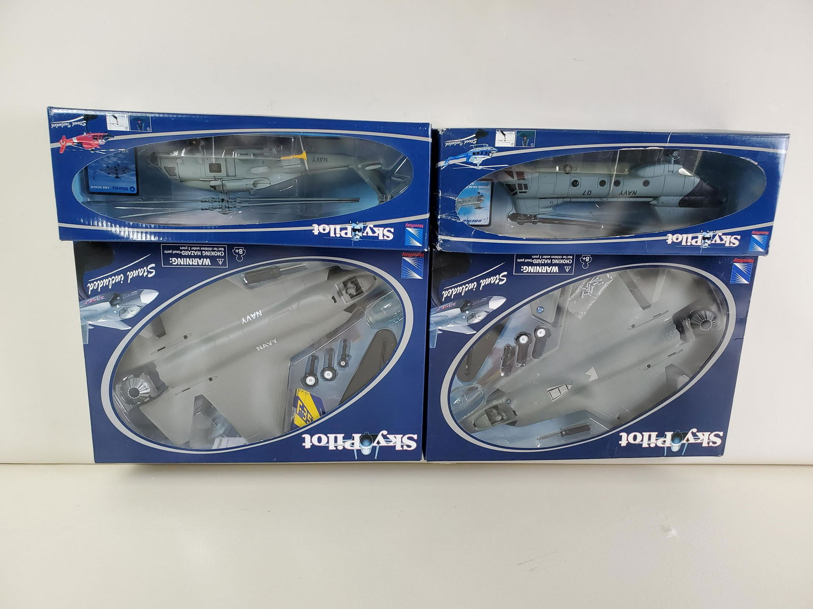 4 Sky Pilot Diecast Planes & Helicopters (1 of 2)