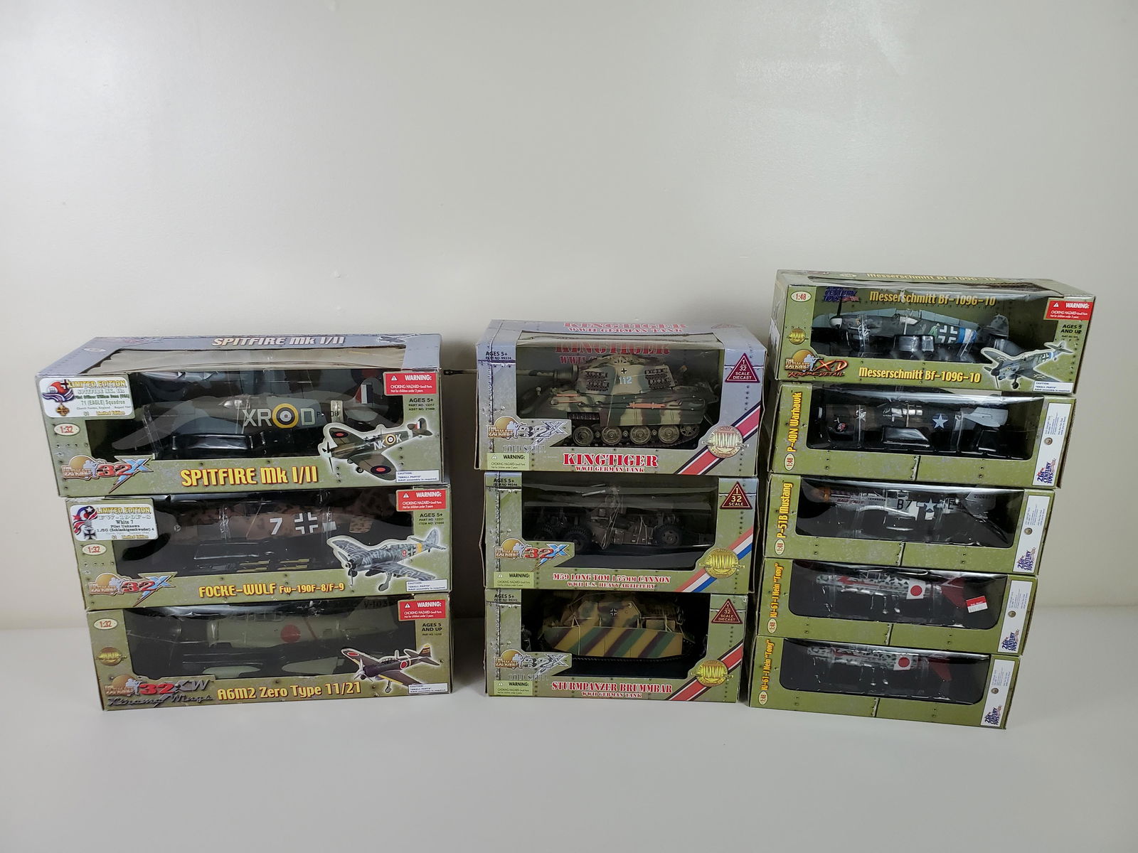 11 Ultimate Soldier WWII Diecast Models (1 of 4)