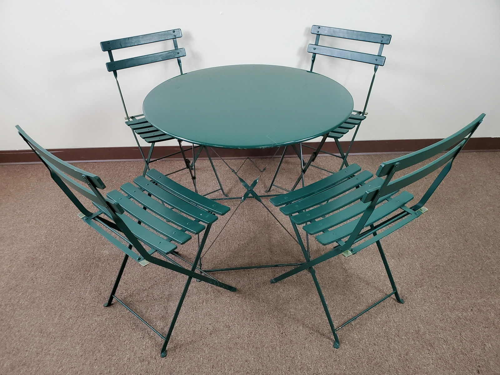 Galland Folding Metal Table With 4 Chairs (1 of 5)