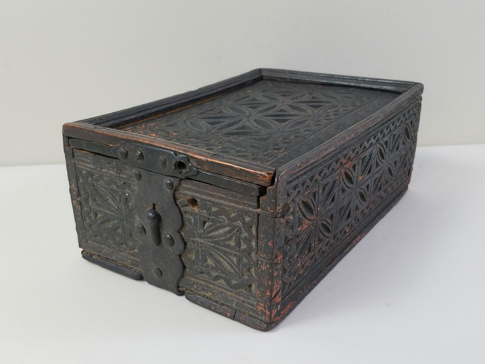 18th /19th C Wood Carved Box with Compartments (1 of 5)
