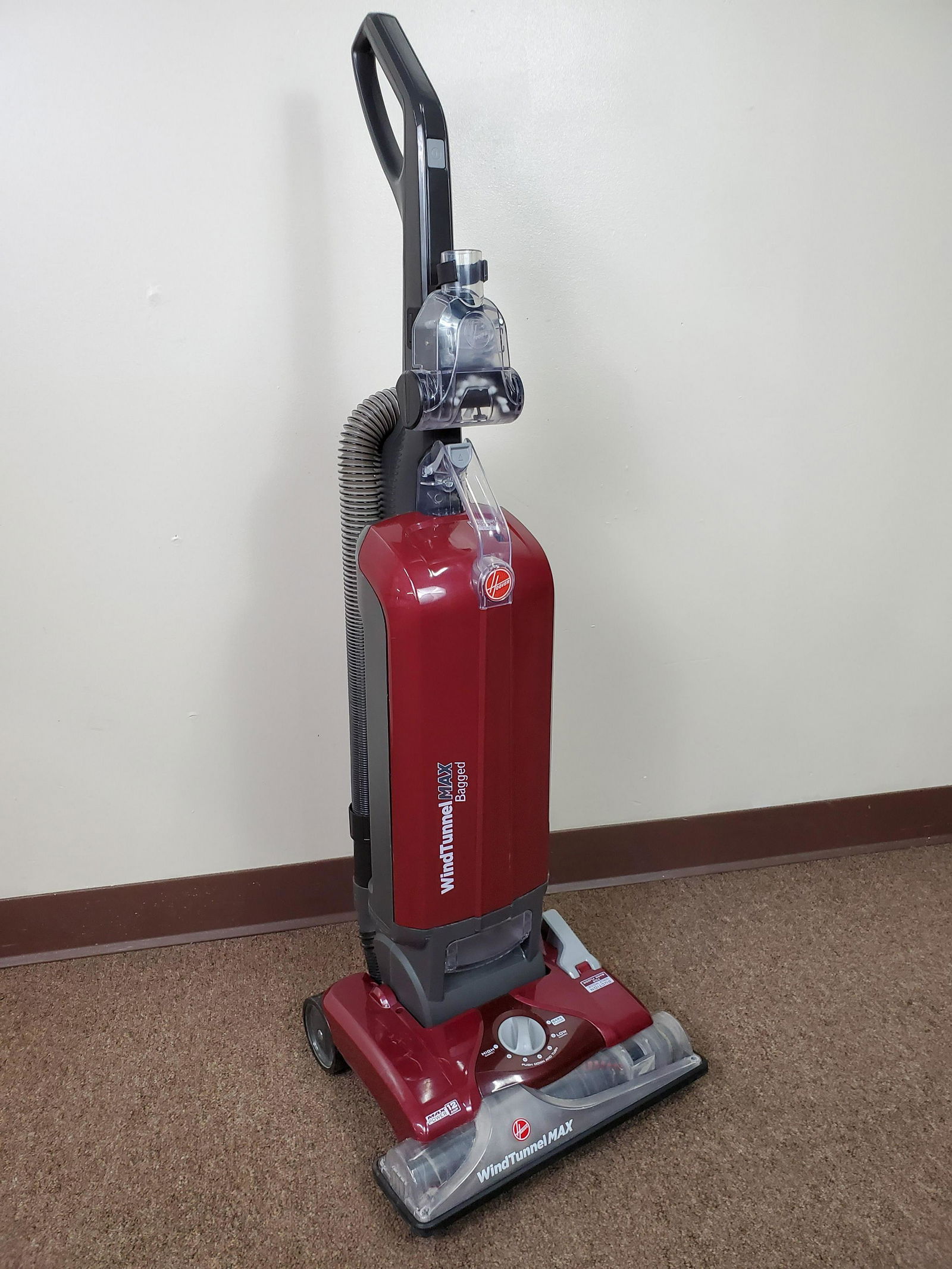 Hoover Windtunnel Vacuum (1 of 4)