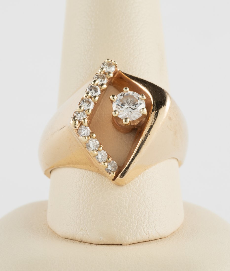 14K .67 CTW Diamond Ring (1 of 5)
