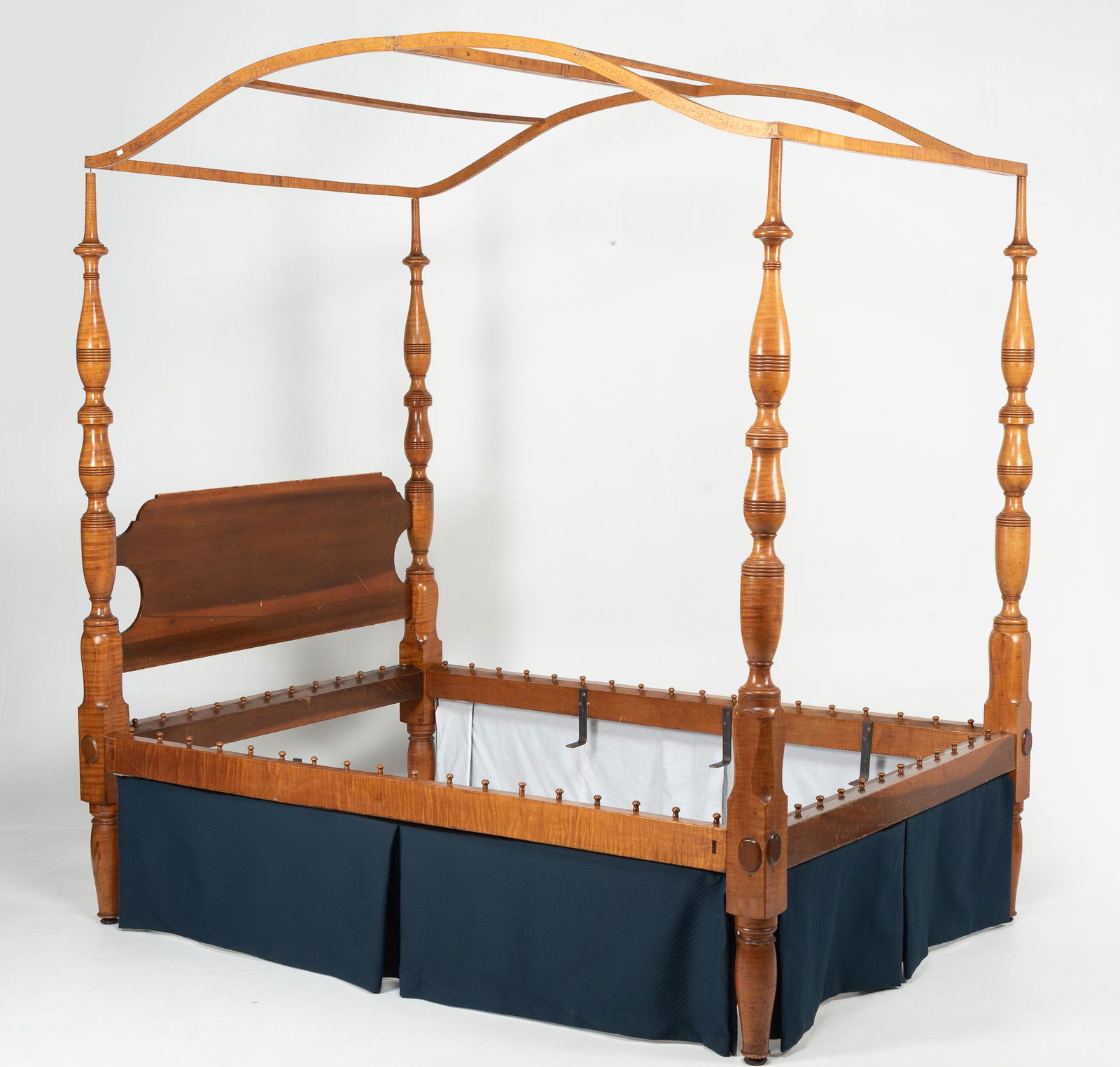 Federal Tiger Maple High Post Canopy Bed (1 of 7)