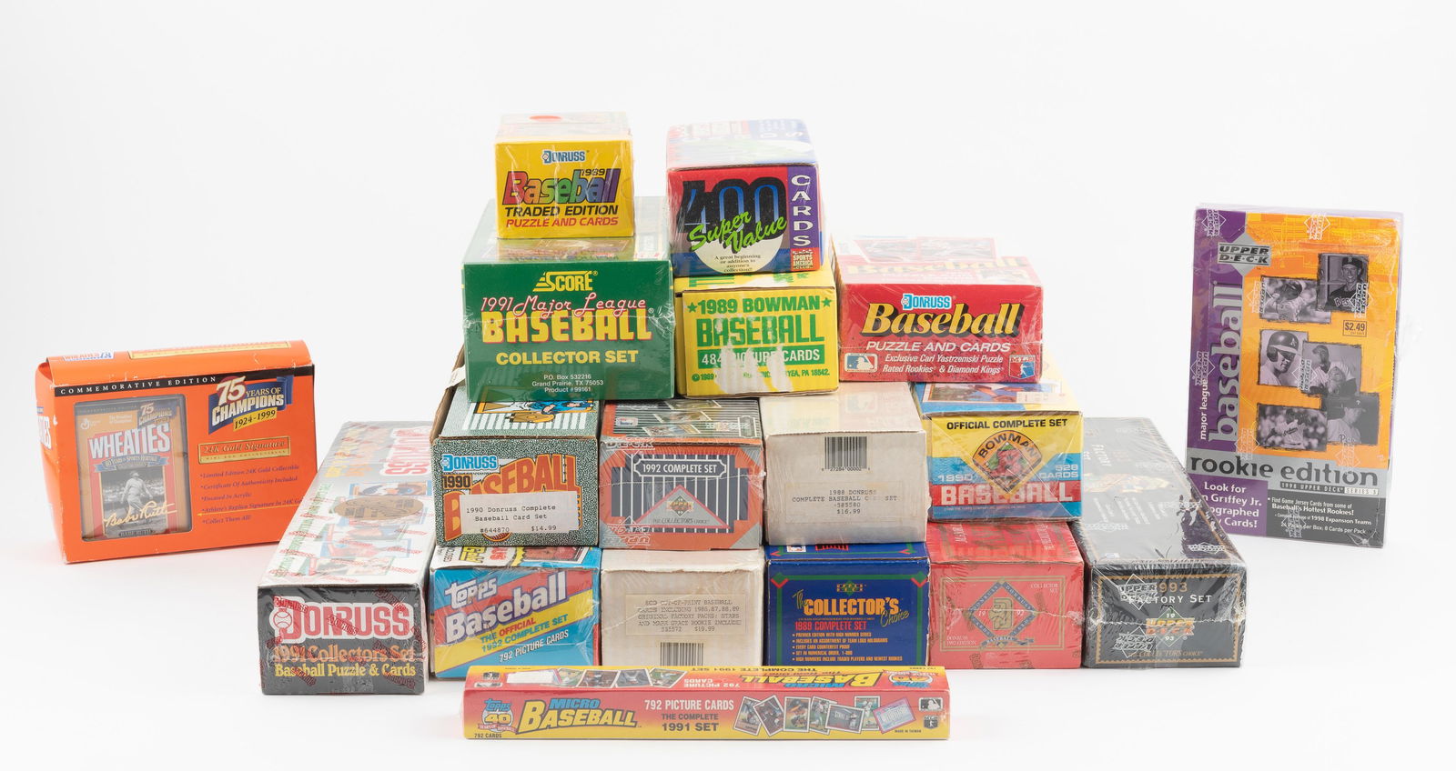 16 Boxes of Baseball Cards, Most Factory Sealed (1 of 19)