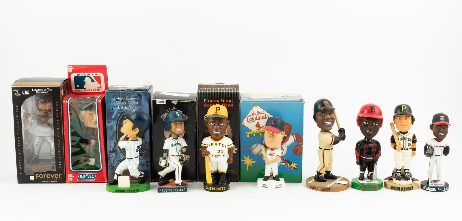 10 Baseball Bobbleheads & Figurines (1 of 20)