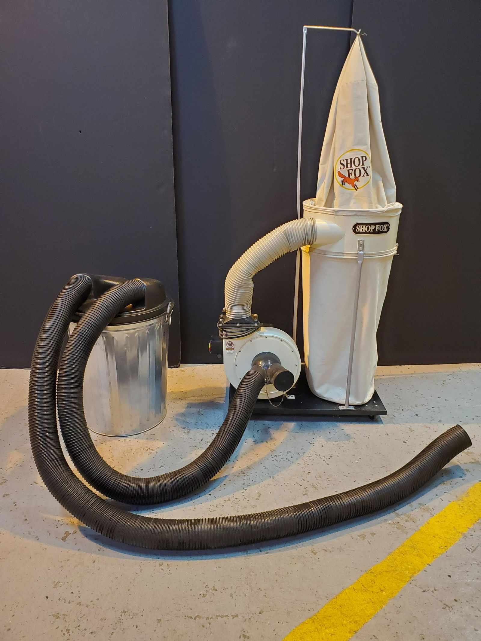 Shop Fox W1666 Dust Collecting System (1 of 4)