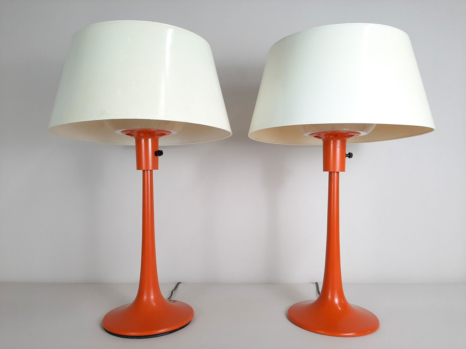 Pr Retro Table Lamps (1 of 4)