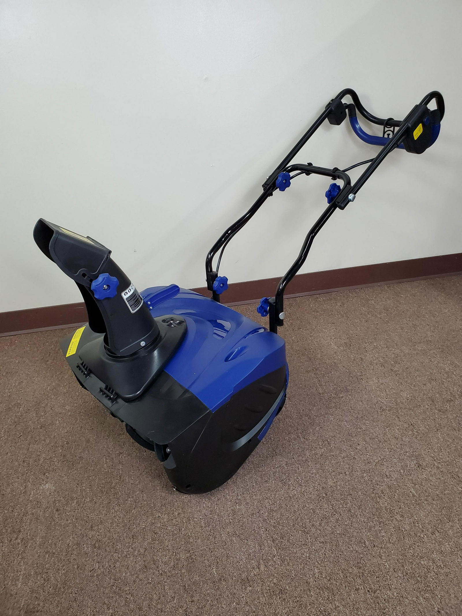 Nantucket Electric Snow Blower (1 of 4)