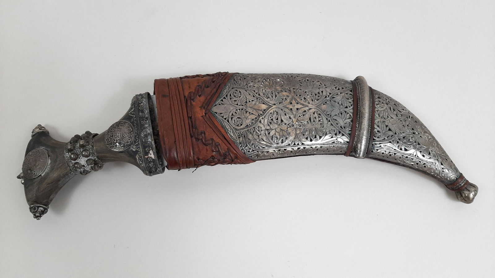 Middle Eastern Dagger (1 of 5)