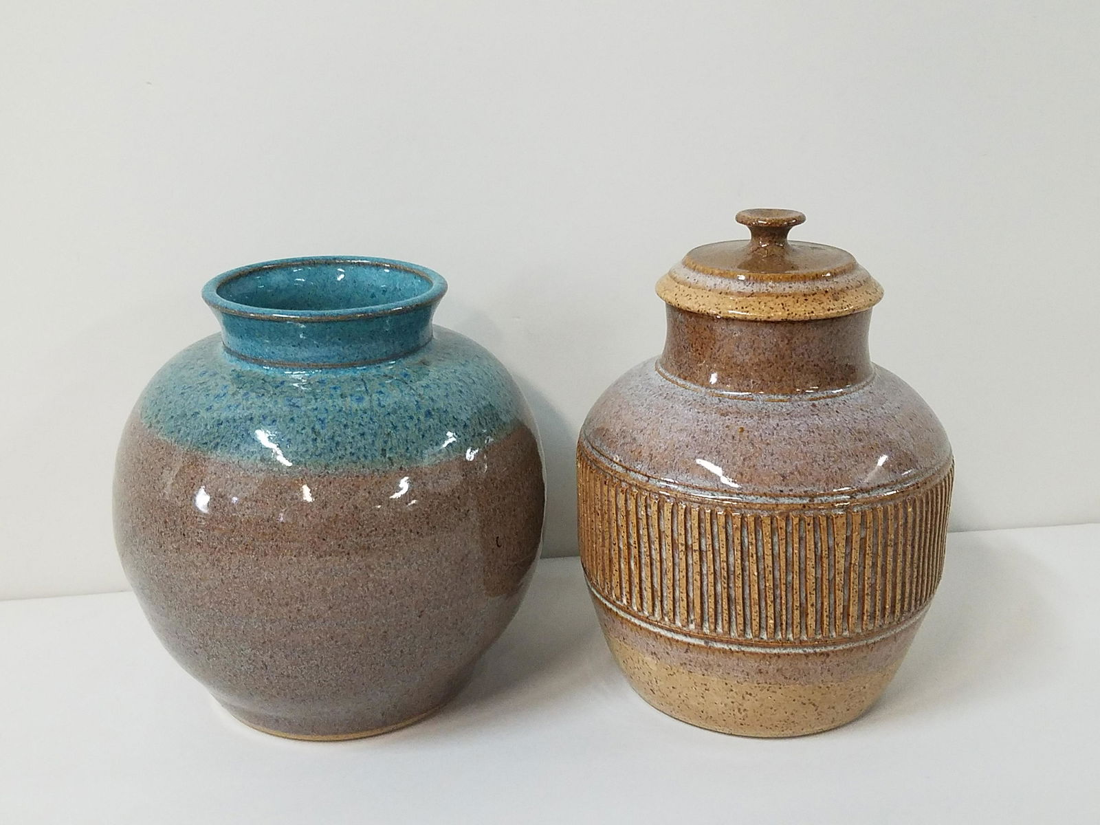 2 Bill Lynch Signed Studio Ceramics (1 of 2)