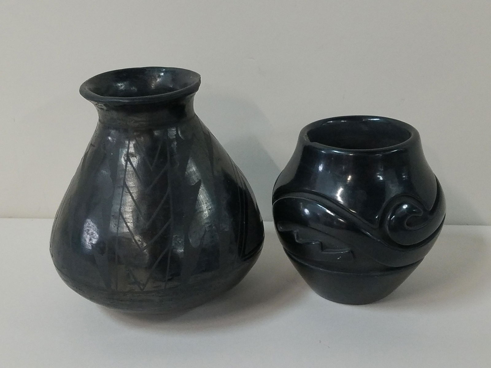 2 Pcs Santa Clara Blackware (1 of 5)