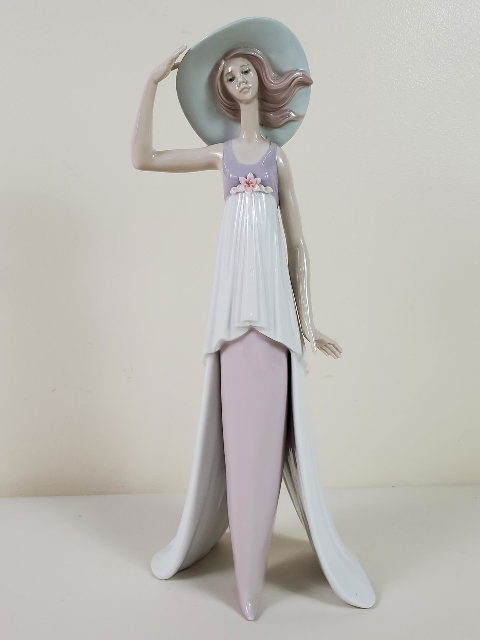 Lladro Lady Of Monaco Figurine (1 of 4)