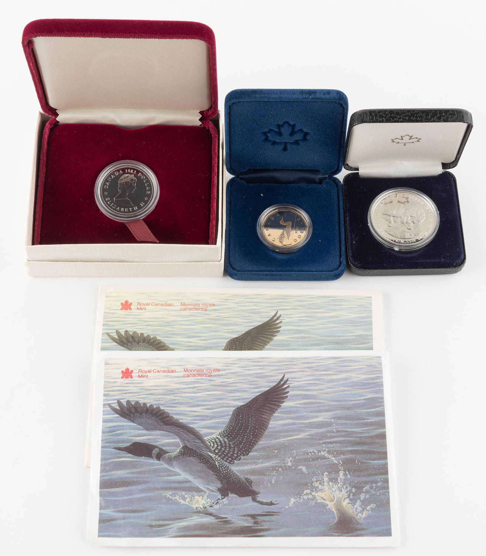 5 Items Incl. 1982 Canadian Silver Dollar (1 of 4)