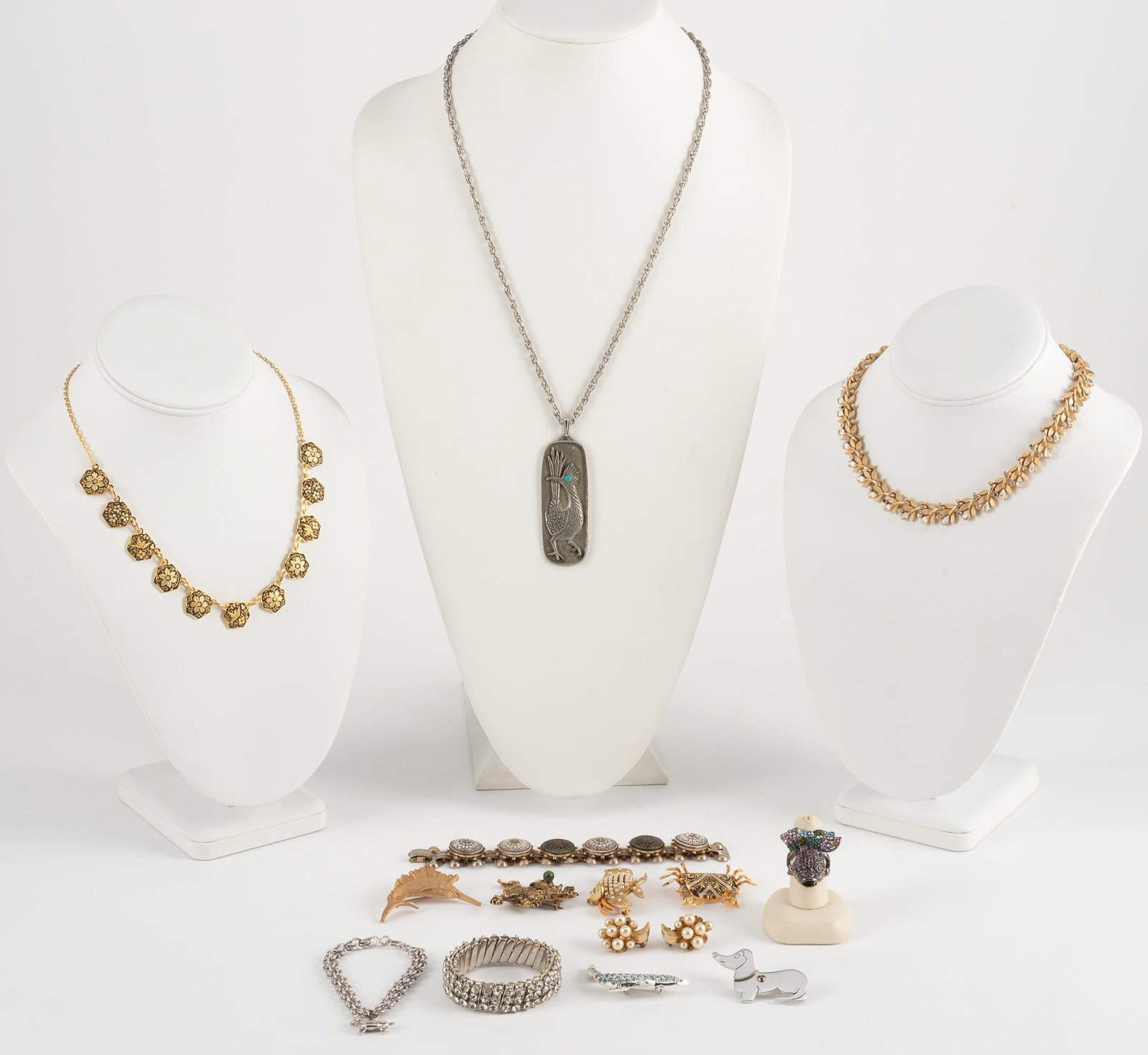 14 Pieces Costume Jewelry incl Vintage: Leaf form choker 16-1/2" long; fish ring size 6-1/2; dragon pin 2" wide IMPORTANT: Before bidding, please read the terms and conditions. When you registered for the auction you agreed to these terms a