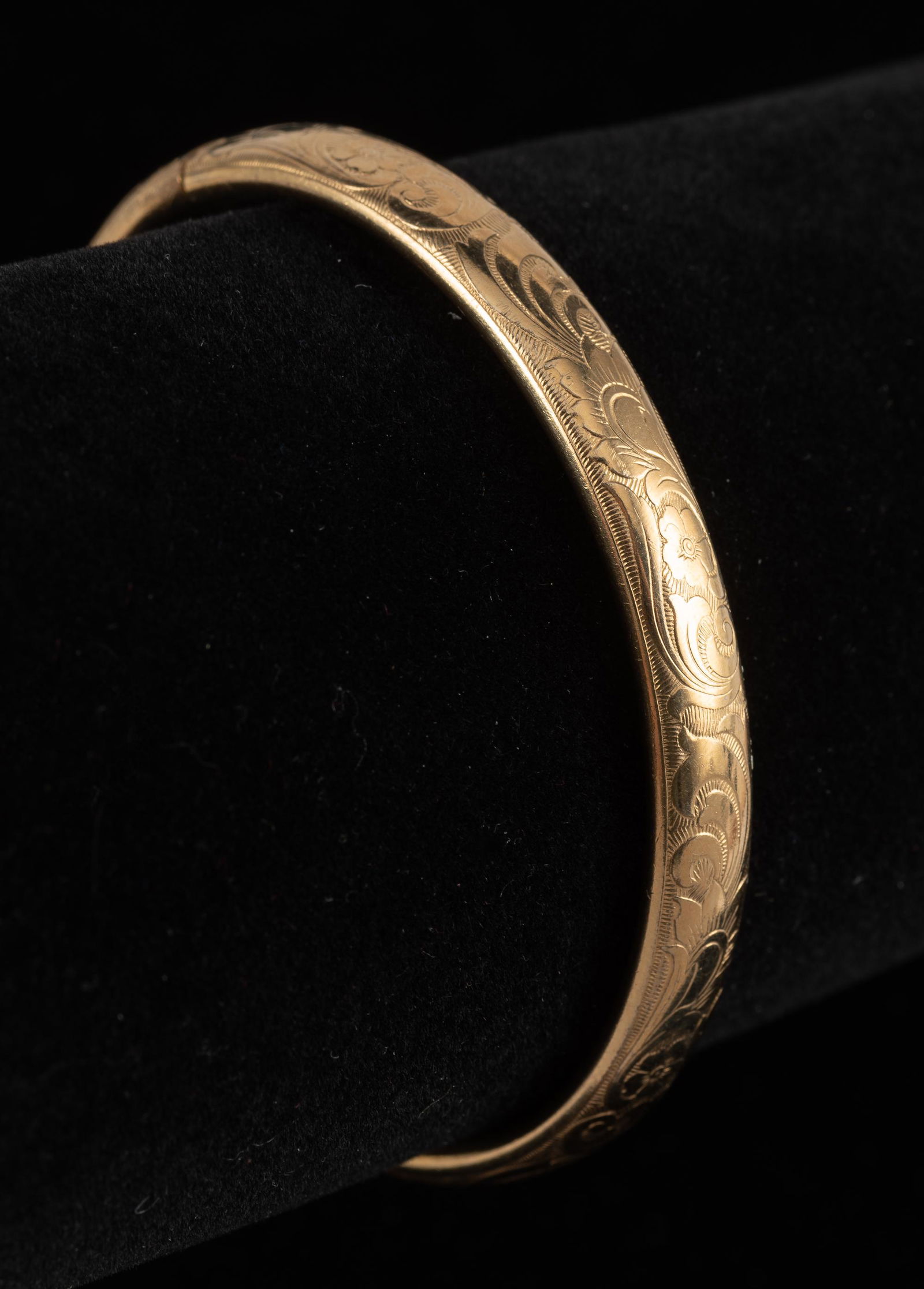 Vintage Goldfilled Bangle (1 of 3)