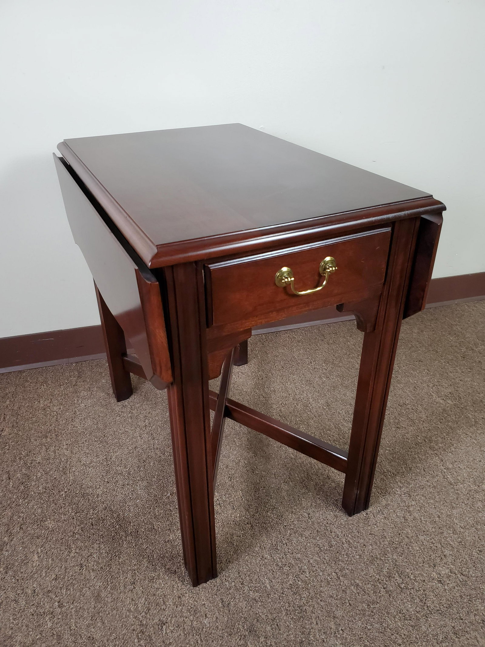 Peters Revington Furniture Drop Side End Table (1 of 5)