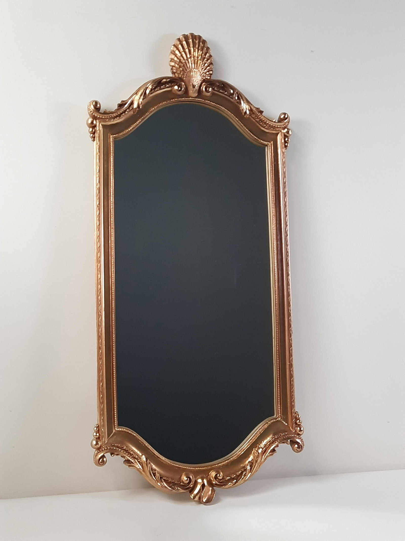 Clam Shell Mirror (1 of 3)