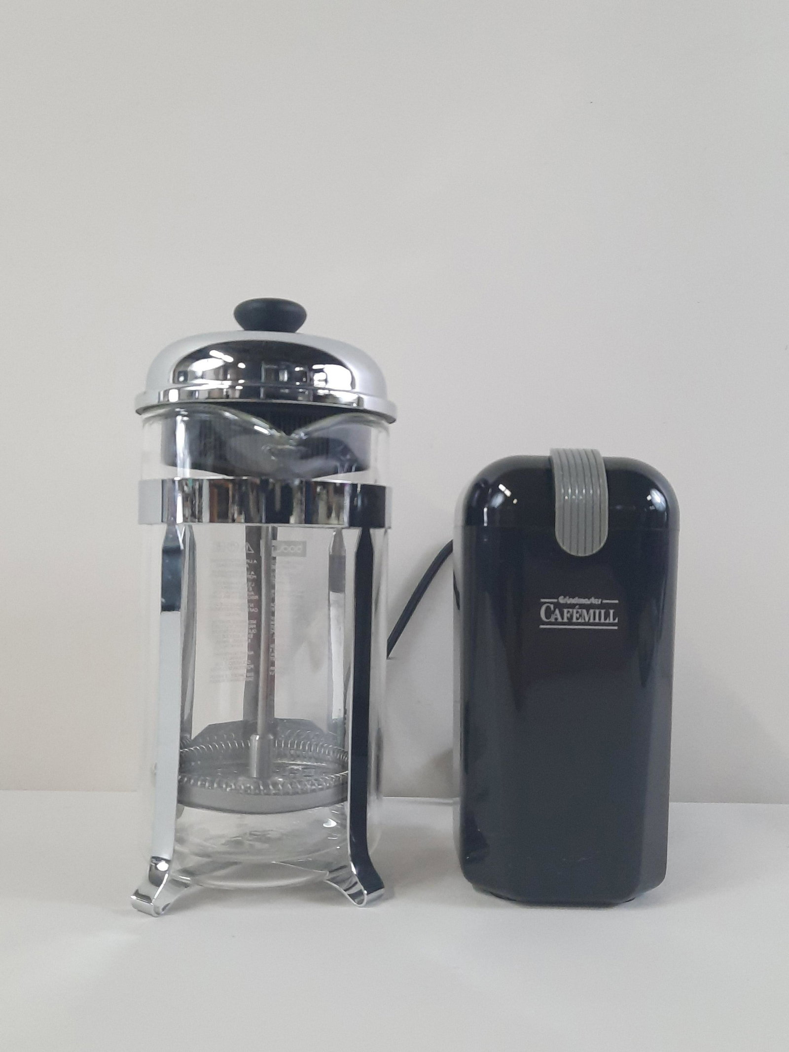 Bodum French Press and Cafémill Coffee Grinder (1 of 3)