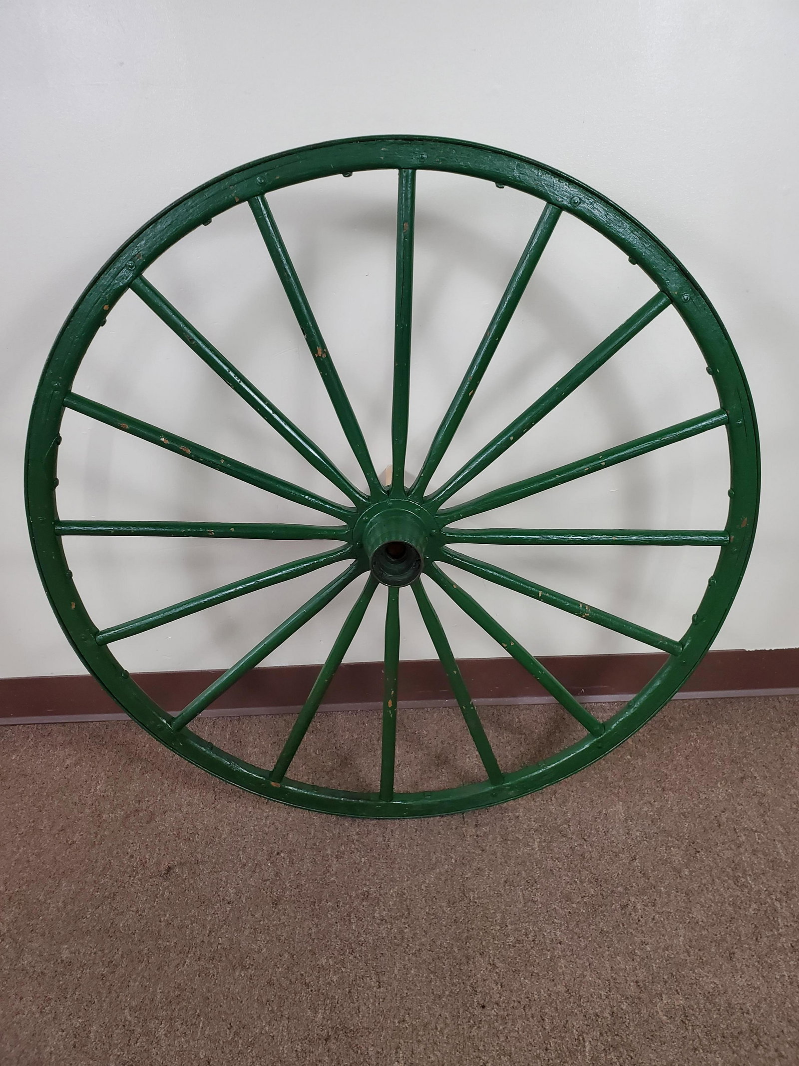 Green Painted Wagon Wheel (1 of 3)