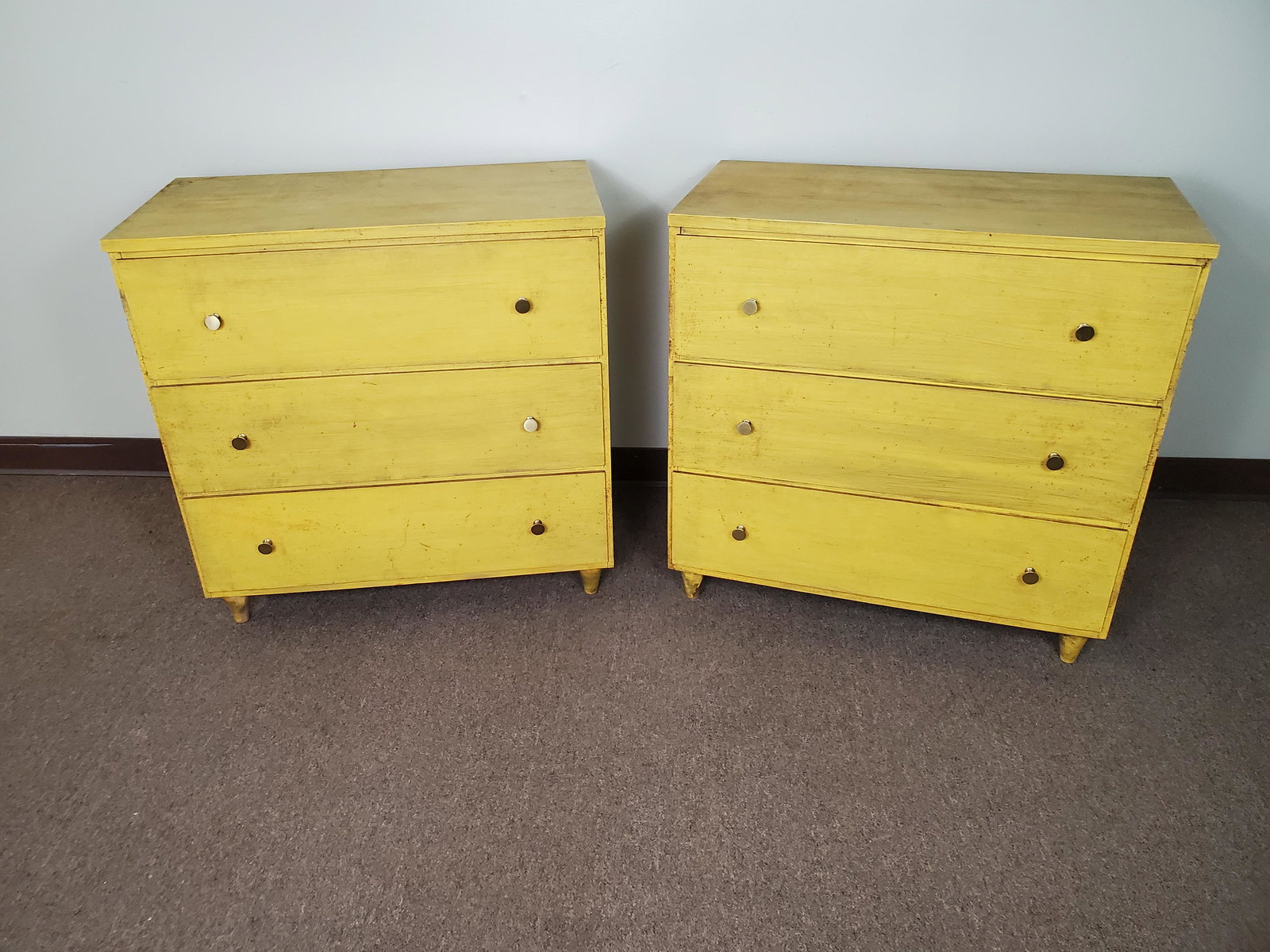 Mid Century Modern Pair Of Three Drawer Chests (1 of 7)