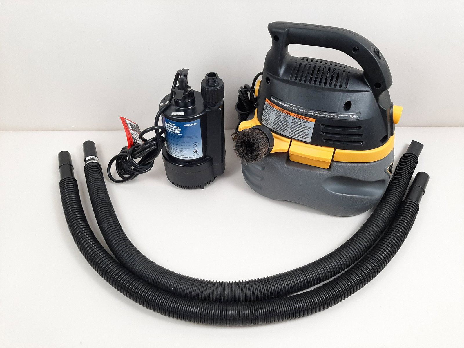 Wet/Dry Vacuum and Submersible Utility Pump (1 of 4)