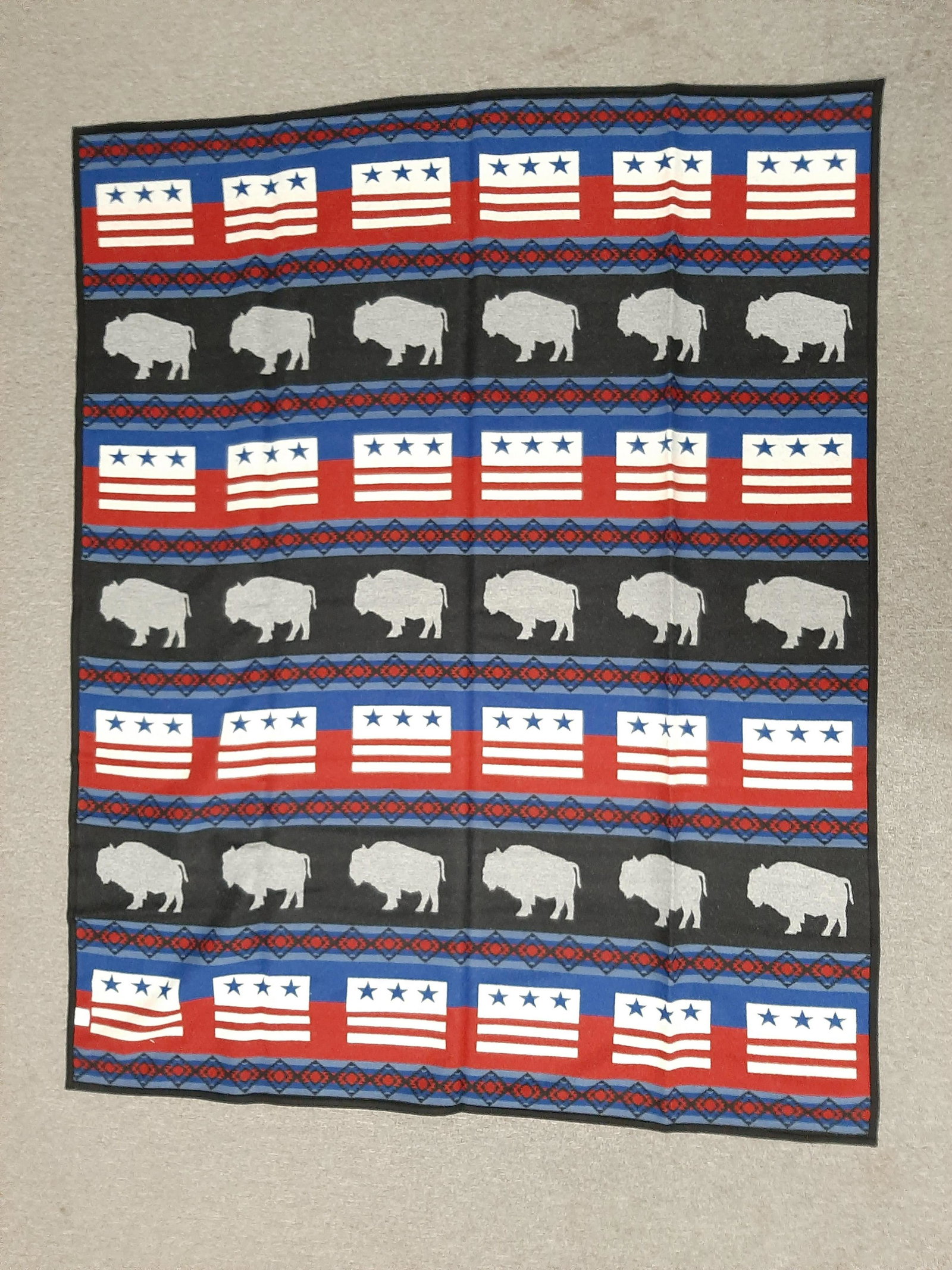 Pendleton Mills Woolen Blanket New with Tag (1 of 5)