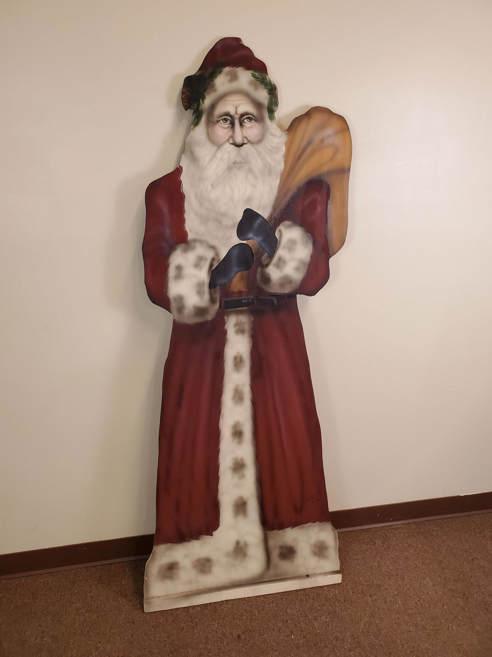 Southport Studio Painted Wood Santa (1 of 5)