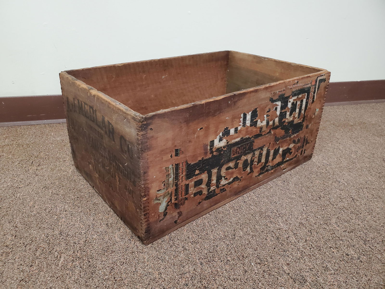 A.J. Medlar Co Crate (1 of 3)